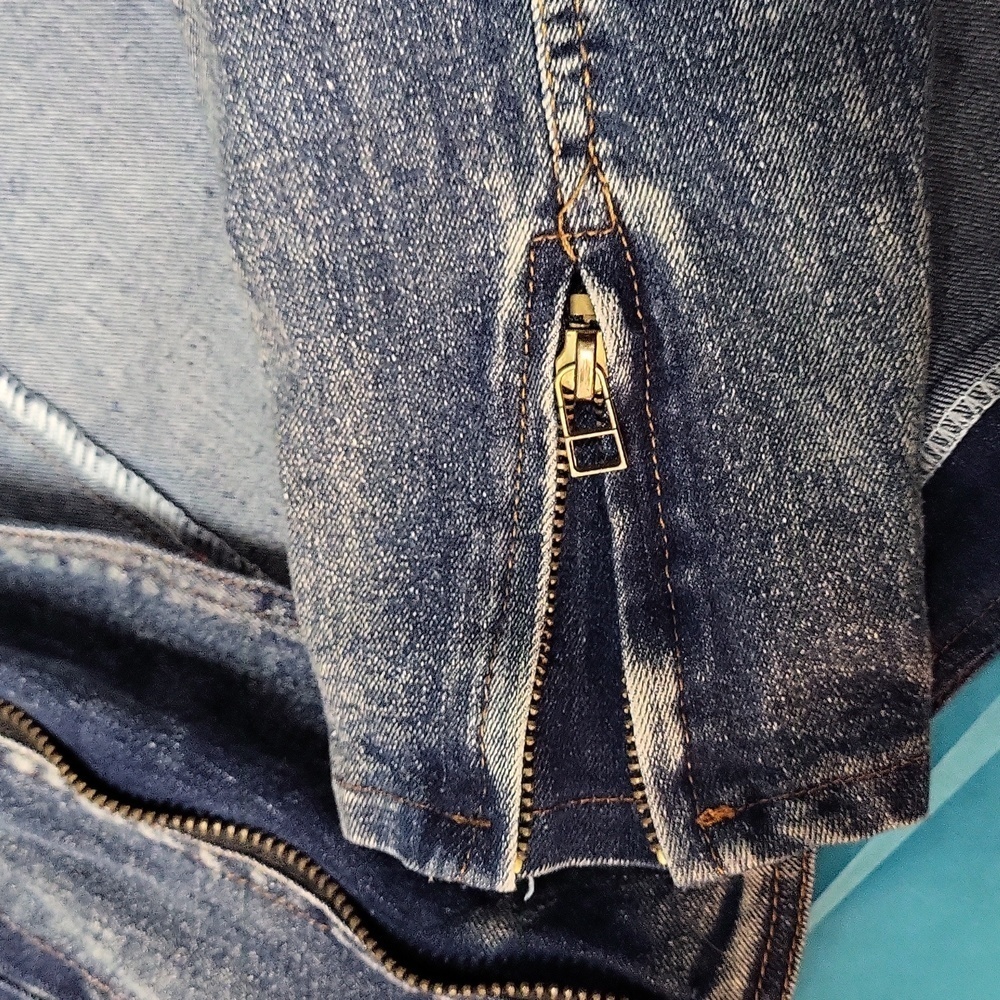 Jean Jacket - Picture 9 of 9